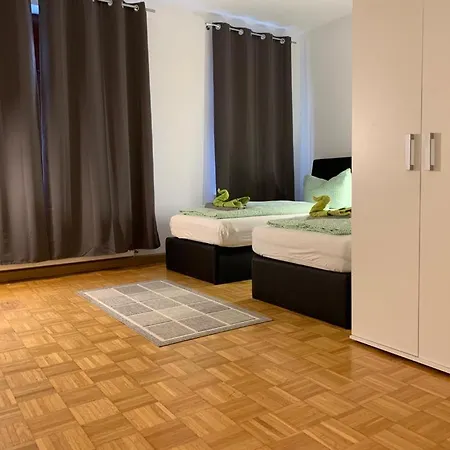 Lea Monteurswohnungen Zentrum Ost Apartment *